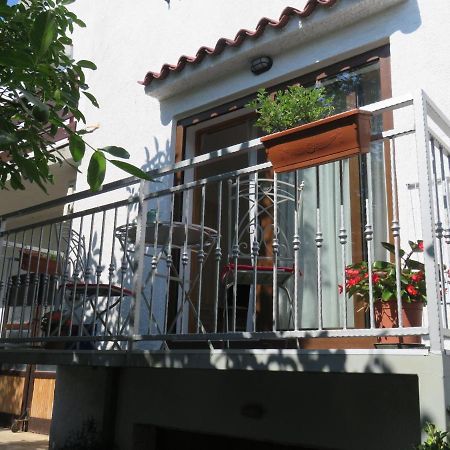 Studio Apartment Meden Pomer Ngoại thất bức ảnh
