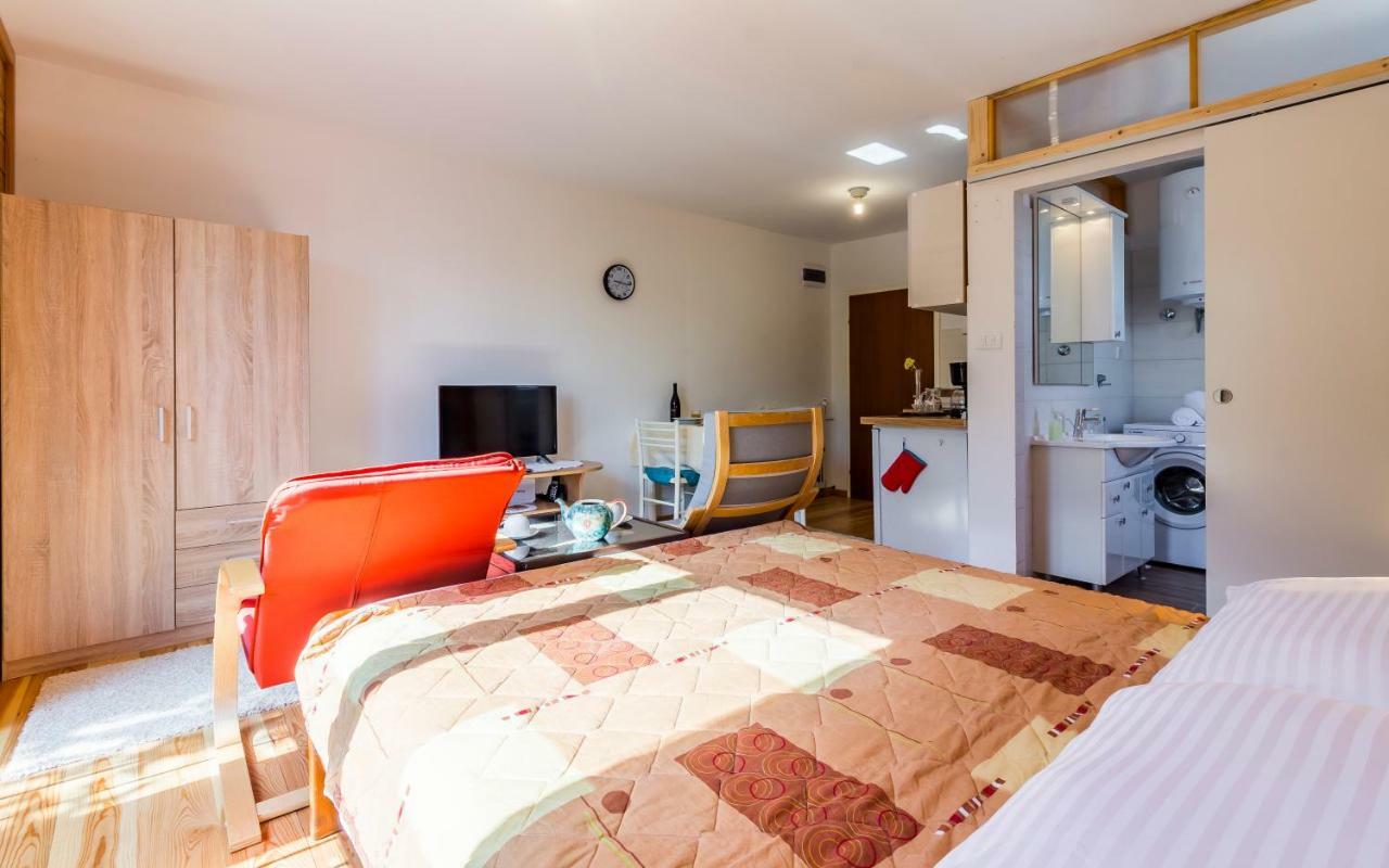 Studio Apartment Meden Pomer Ngoại thất bức ảnh